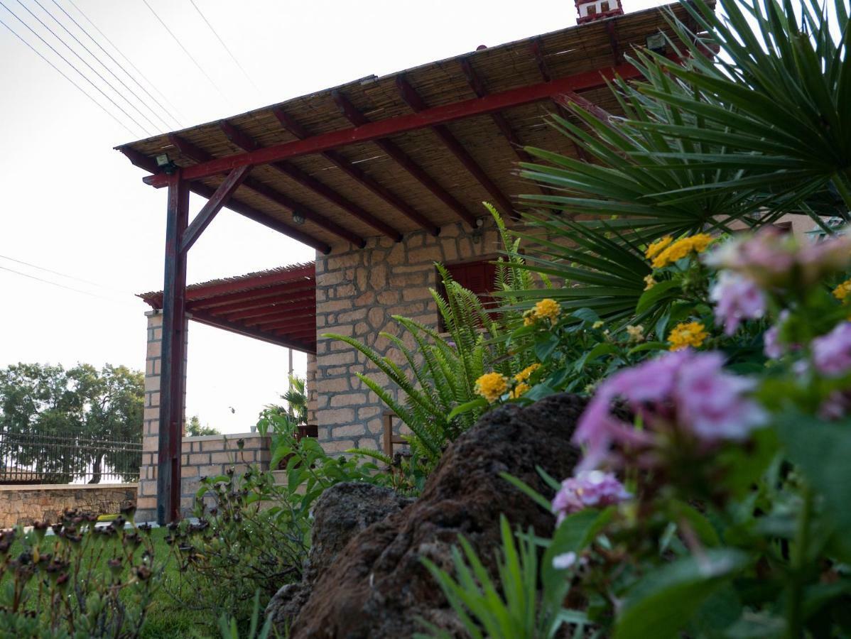 Stone House Villa Khloi ภายนอก รูปภาพ